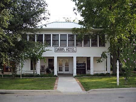 Dabbs Hotel Bed And Breakfast Llano Dış mekan fotoğraf