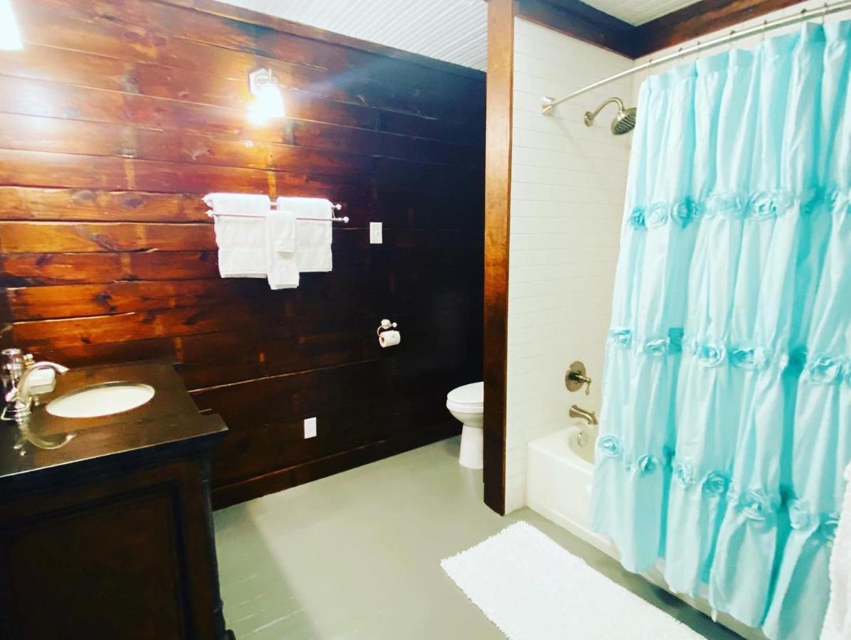 Dabbs Hotel Bed And Breakfast Llano Dış mekan fotoğraf