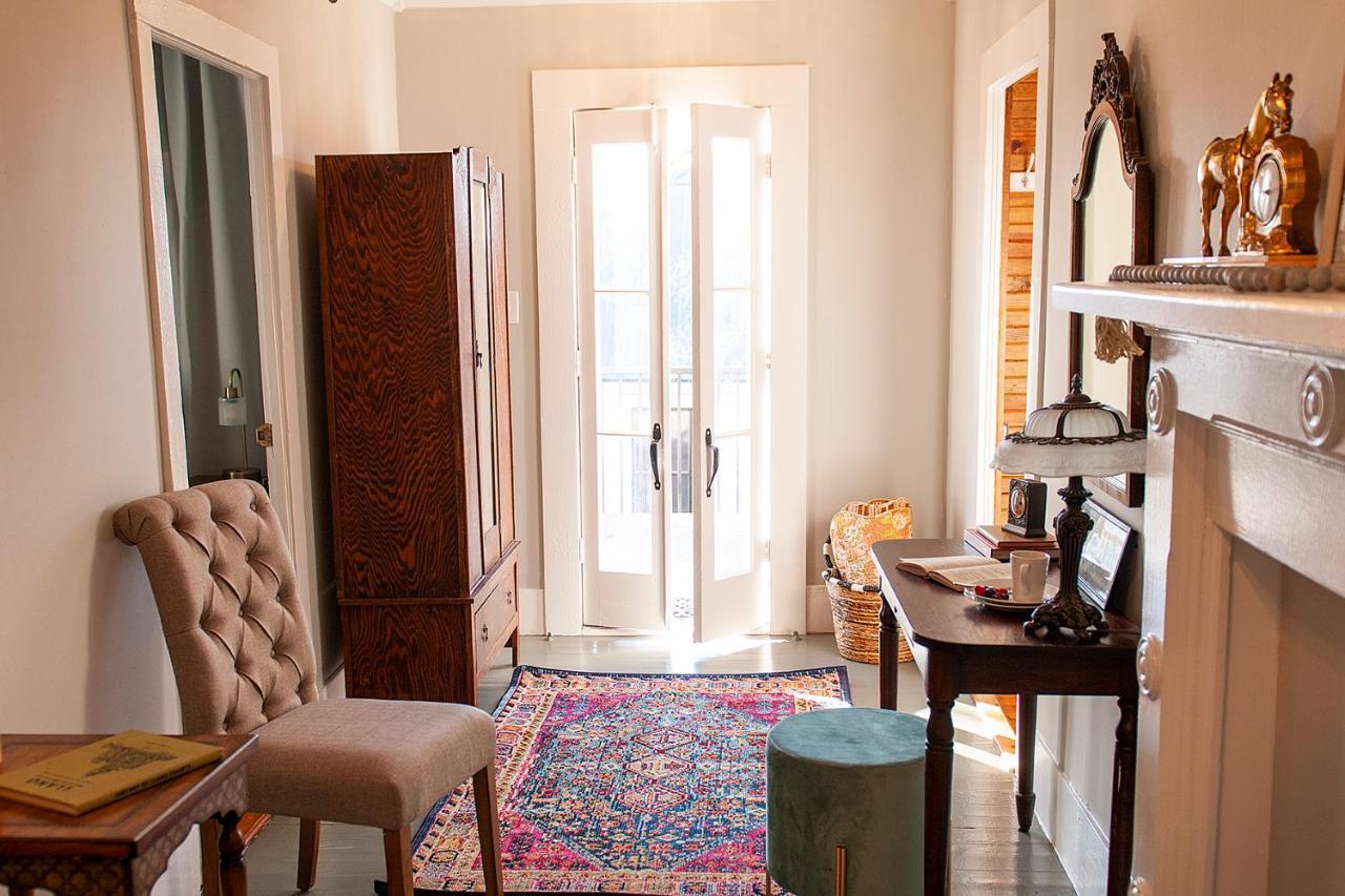 Dabbs Hotel Bed And Breakfast Llano Dış mekan fotoğraf