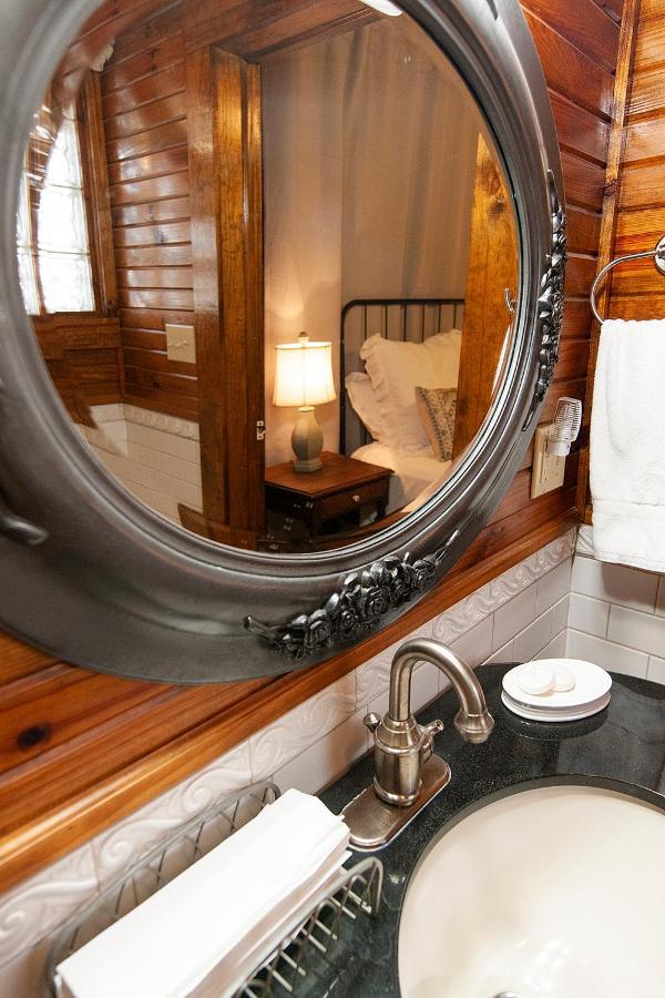 Dabbs Hotel Bed And Breakfast Llano Dış mekan fotoğraf